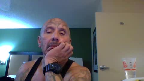 Snapshot of 1nastya8 chatting on 10/09/25, 08:01 TheShyOne18 online show from 10/09/25, 08:01