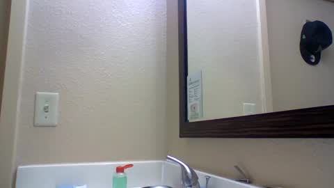 Snapshot of 1nastya8 chatting on 02/13/26, 05:09 TheShyOne18 online show from 02/13/26, 05:09