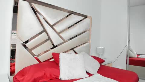 Luisa online show from 02/09/25, 08:02