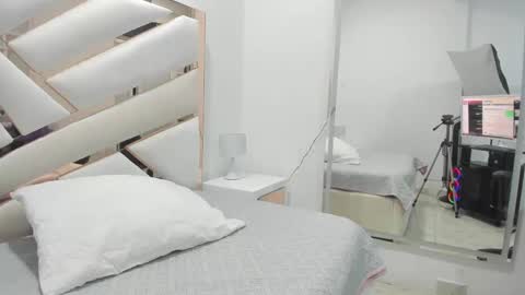 Luisa online show from 02/28/25, 10:30