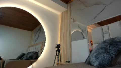 Snapshot of 1naughty_milf chatting on 06/12/26, 02:38 Luisa online show from 06/12/26, 02:38