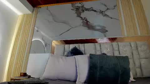 Snapshot of 1naughty_milf chatting on 07/10/26, 03:14 Luisa online show from 07/10/26, 03:14