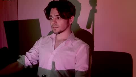 1roberttt online show from 05/19/26, 08:48