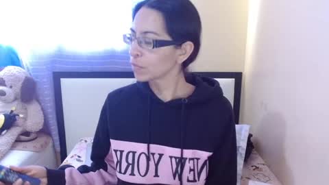 Snapshot of 1sasha_grey__1 chatting on 09/17/25, 08:32 paola online show from 09/17/25, 08:32