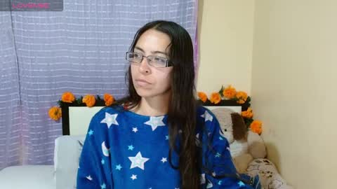 Snapshot of 1sasha_grey__1 chatting on 11/12/25, 12:22 paola online show from 11/12/25, 12:22