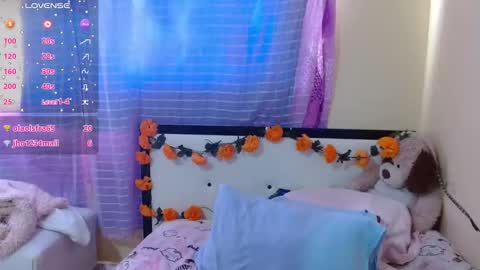 Snapshot of 1sasha_grey__1 chatting on 12/19/25, 09:11 paola online show from 12/19/25, 09:11