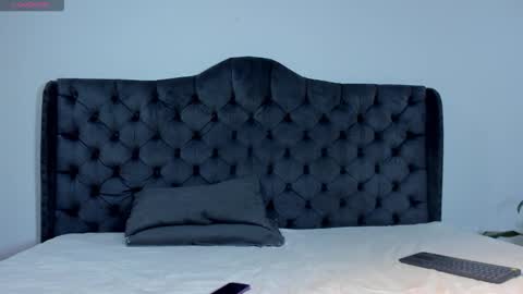 1Threestar online show from 09/30/25, 01:05