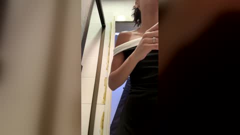 1Threestar online show from 03/15/26, 01:28