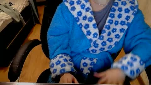 1your_hot_girls online show from 02/15/25, 06:44