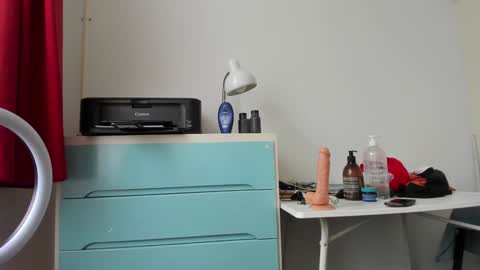 Snapshot of 200gentleman chatting on 01/14/25, 01:49 Henk online show from 01/14/25, 01:49