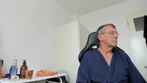 Henk online show from 11/06/25, 11:33