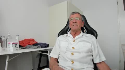 Henk online show from 04/12/26, 05:18