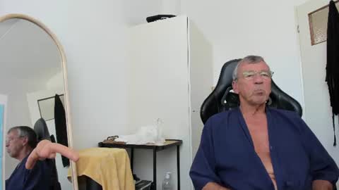 Henk online show from 07/12/26, 02:08
