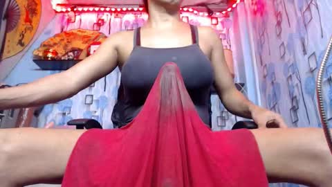 Snapshot of 21cmmusclecockts chatting on 03/10/26, 02:55 mharjorie online show from 03/10/26, 02:55