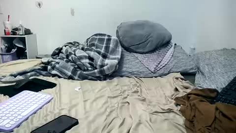 AlecurClit online show from 01/13/25, 01:34