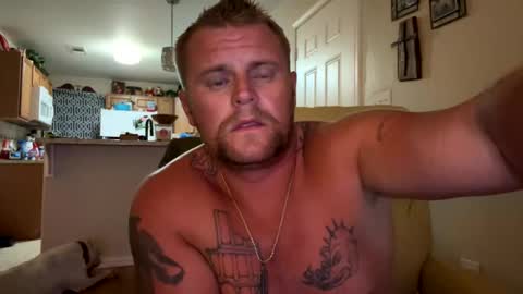 Snapshot of 22bigelo2316 chatting on 09/30/25, 02:05 22bigelo2316 online show from 09/30/25, 02:05