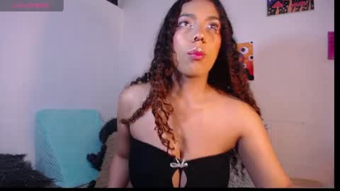 Snapshot of 22emma_ chatting on 04/05/26, 12:41 EMMA online show from 04/05/26, 12:41