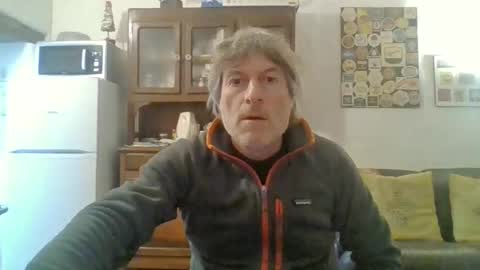 22esserre online show from 01/10/25, 10:06