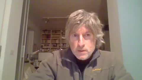 22esserre online show from 01/29/25, 05:35