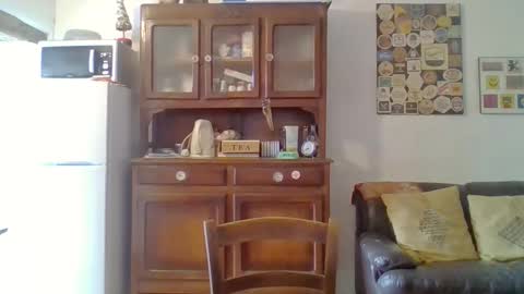 22esserre online show from 09/15/25, 11:43