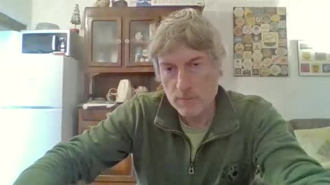 22esserre online show from 10/22/25, 11:10