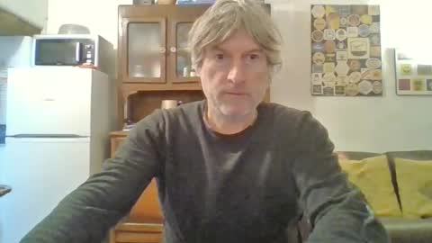 22esserre online show from 12/22/25, 12:13