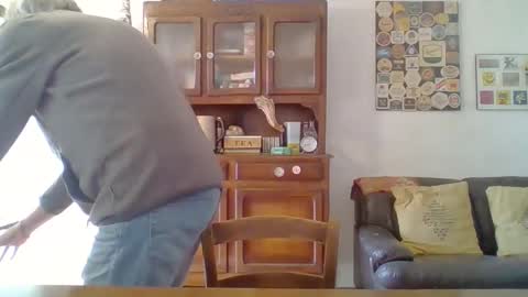 22esserre online show from 02/06/26, 01:03