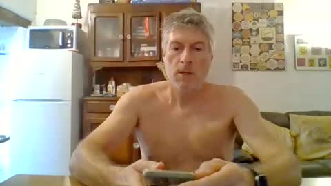 22esserre online show from 07/01/26, 11:45