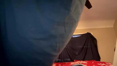 Snapshot of 22thickfatpussy chatting on 04/17/26, 02:31 22thickfatpussy online show from 04/17/26, 02:31