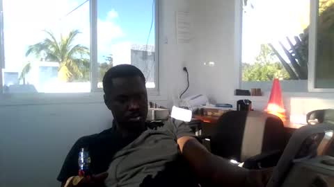 Snapshot of 242doggy242 chatting on 01/10/26, 07:48 420 Bbc online show from 01/10/26, 07:48