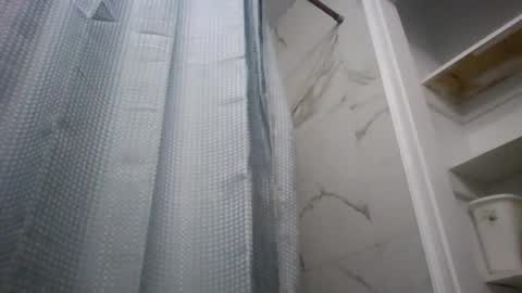 Snapshot of 242doggy242 chatting on 02/09/26, 12:09 420 Bbc online show from 02/09/26, 12:09