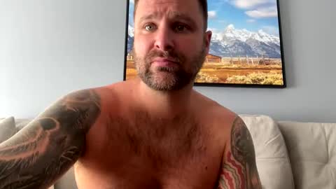 Snapshot of 247edgeallday chatting on 10/13/25, 05:57 247edgeallday online show from 10/13/25, 05:57