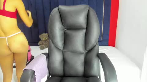 Snapshot of 24isabella chatting on 02/15/25, 11:17 Isabella online show from 02/15/25, 11:17