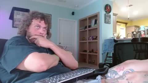 Snapshot of 2dirtyhillbillies chatting on 06/21/26, 04:42 ThrillBilly online show from 06/21/26, 04:42
