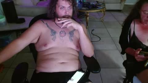 Snapshot of 2dirtyhillbillies chatting on 07/07/26, 01:08 ThrillBilly online show from 07/07/26, 01:08