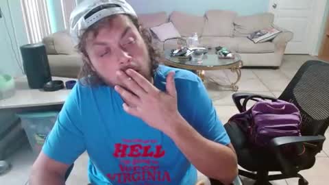 Snapshot of 2dirtyhillbillies chatting on 07/19/26, 11:03 ThrillBilly online show from 07/19/26, 11:03