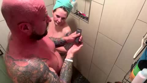 Zak and Raegan online show from 10/09/25, 02:09