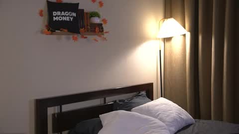 Elley  online show from 10/24/25, 06:54