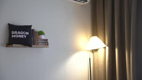 Snapshot of 2girls_1dream chatting on 05/18/26, 02:34 Elley online show from 05/18/26, 02:34
