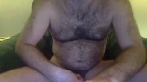 2hairrypigs online show from 01/01/25, 06:26