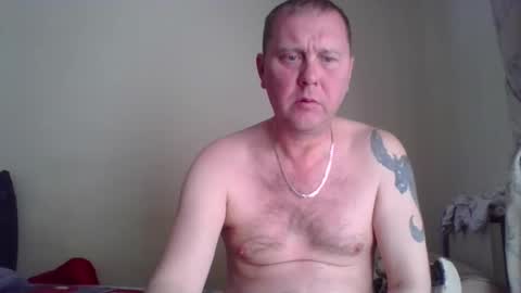 Snapshot of 2ndlipeater chatting on 05/24/26, 08:52 Girts online show from 05/24/26, 08:52