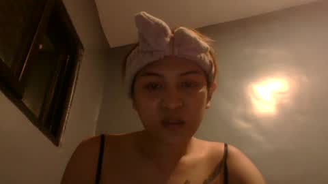 Snapshot of 2redhorsetsdoll chatting on 07/07/26, 06:27 2redhorsetsdoll online show from 07/07/26, 06:27