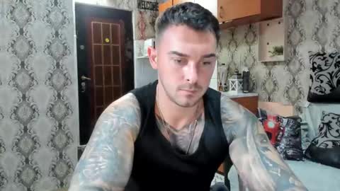 2sexymuscles online show from 10/09/25, 07:56