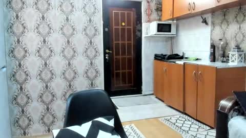 2sexymuscles online show from 11/04/25, 09:25