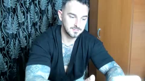 2sexymuscles online show from 04/16/26, 08:09