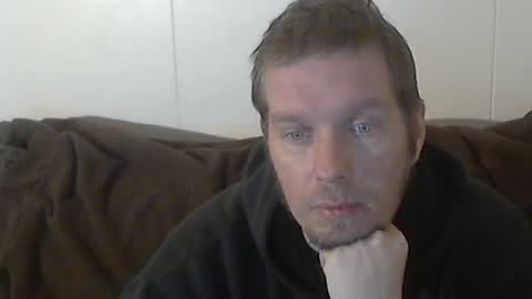 2small4you83 online show from 01/06/25, 11:31