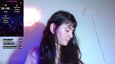 Eva online show from 07/28/26, 10:09