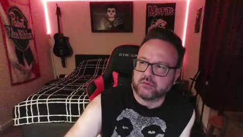 Snapshot of 3ndlessmike chatting on 04/23/26, 01:18 3ndlessmike online show from 04/23/26, 01:18