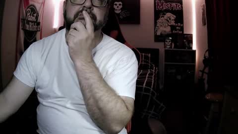Snapshot of 3ndlessmike chatting on 05/13/26, 01:58 3ndlessmike online show from 05/13/26, 01:58