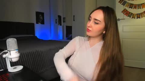 Eva online show from 04/24/26, 08:44